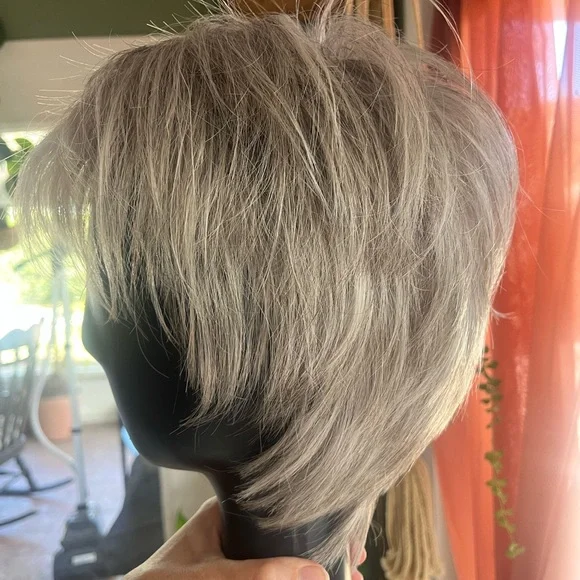 Tony of Beverly FIONA adjustable wig Minx - Picture 6 of 15